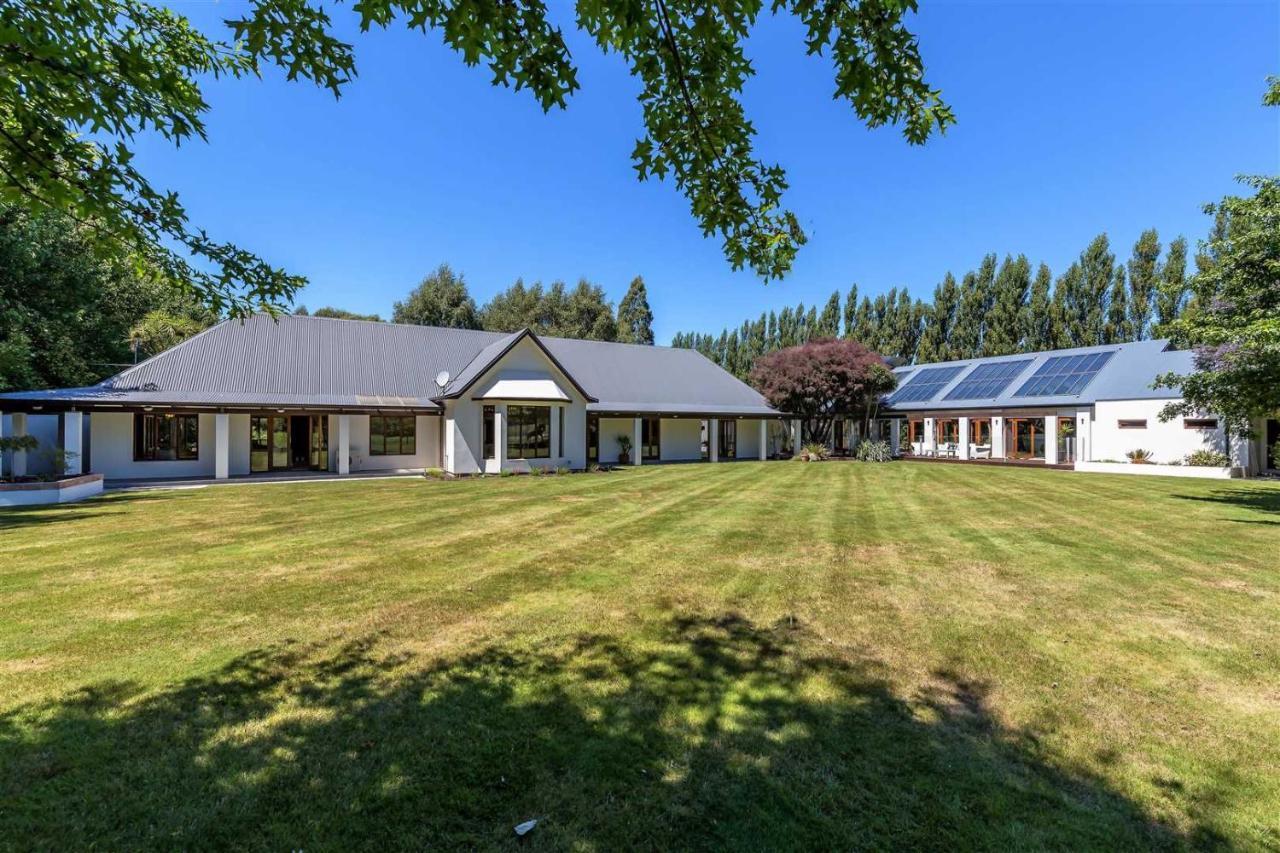 Bond Estate Luxury Accommodation 基督城 外观 照片