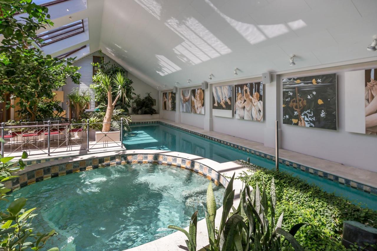 Bond Estate Luxury Accommodation 基督城 外观 照片