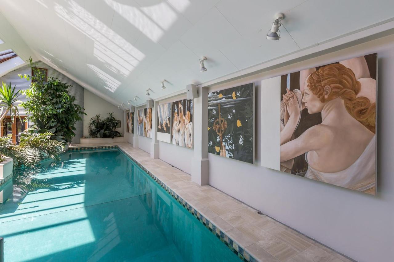 Bond Estate Luxury Accommodation 基督城 外观 照片