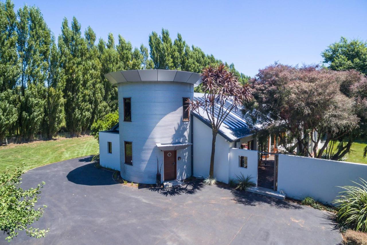Bond Estate Luxury Accommodation 基督城 外观 照片