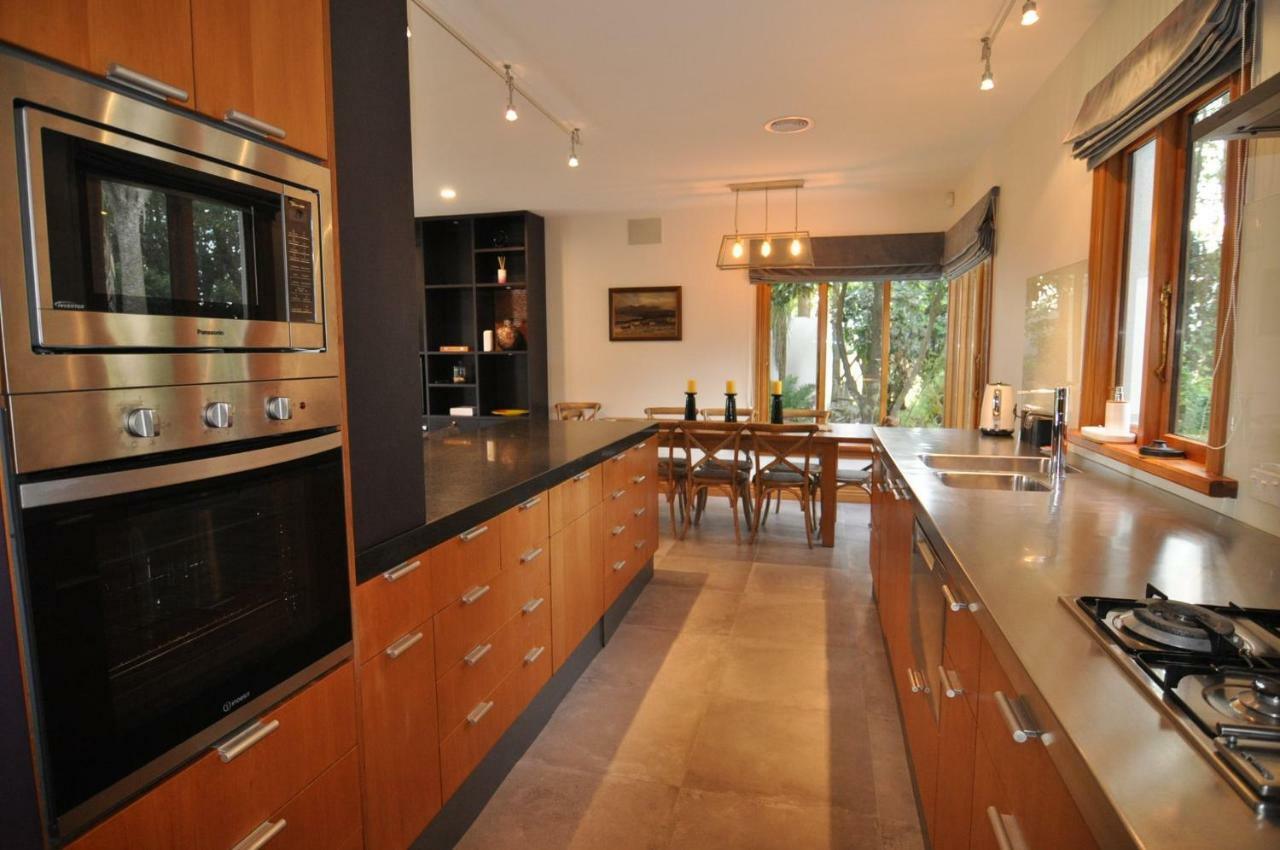 Bond Estate Luxury Accommodation 基督城 外观 照片